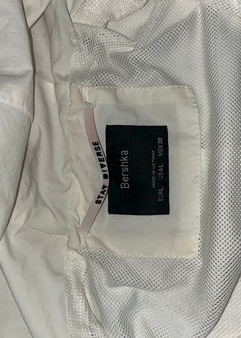 Bershka Crop Yağmurluk - Görsel 3