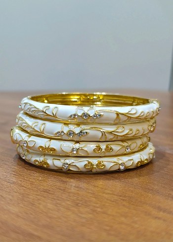 Beyaz renk Gold renk mineli bilezik