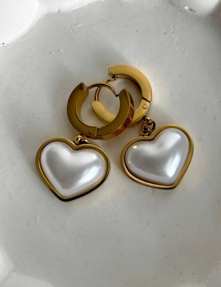 İnci kalpli Gold çelik küpe - Görsel 2