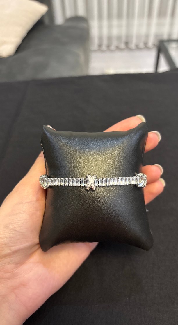 Zincir Detaylı gümüş renkli  Kadın Bileklik - Görsel 2