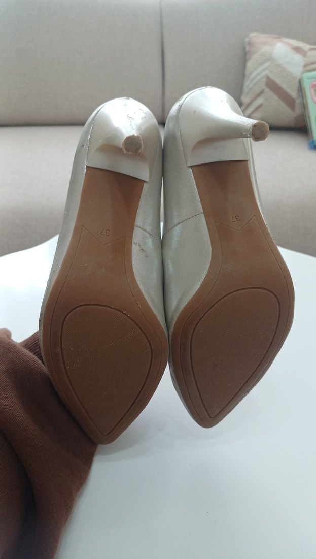 Bej Deri Stiletto Kadın Topuklu Ayakkabı - Görsel 3