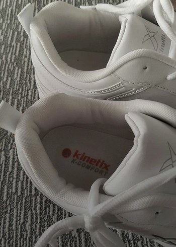 Kinetix Beyaz Bağcıklı Kadın Spor Ayakkabı