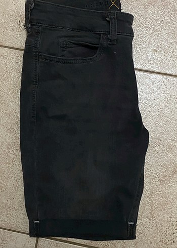 Siyah Kadın Midi Denim Şort - Görsel 2