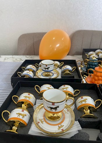 Beyaz Altın Detaylı At Figürlü Fincan Seti - Görsel 3