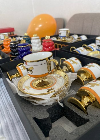 Beyaz Altın Detaylı At Figürlü Fincan Seti - Görsel 2