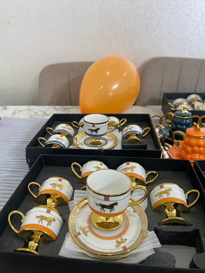 Beyaz Altın Detaylı At Figürlü Fincan Seti - Görsel 3