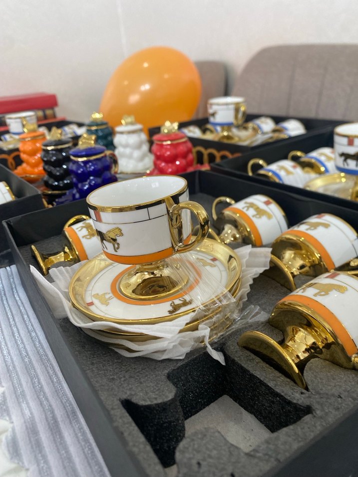 Beyaz Altın Detaylı At Figürlü Fincan Seti - Görsel 2