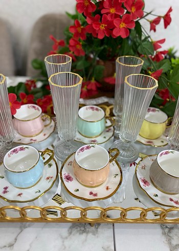 Çiçekli Desenli Renkli 6'lı Kahve Fincanı ve Uzun Bardak Seti - Görsel 5