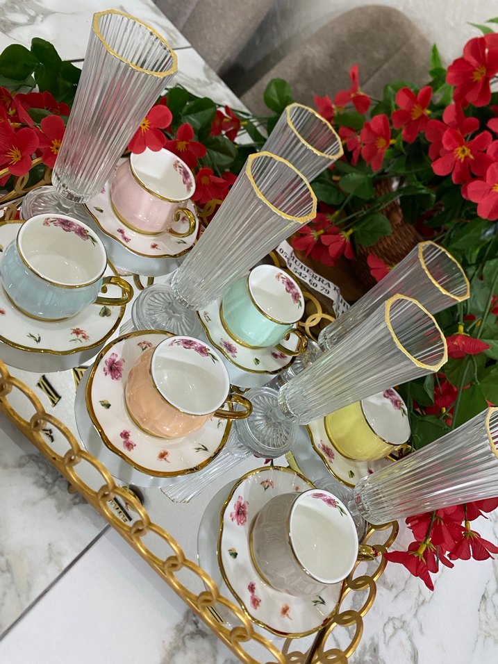 Çiçekli Desenli Renkli 6'lı Kahve Fincanı ve Uzun Bardak Seti - Görsel 4