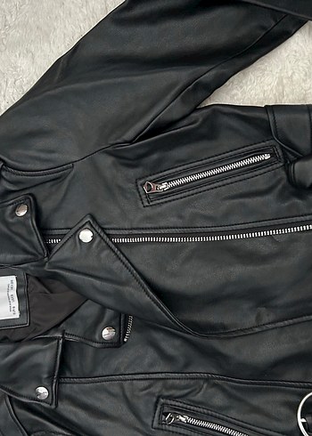 Bershka Bershka S DEFO YOK YENi Siyah Kemerli Biker Deri Ceket
