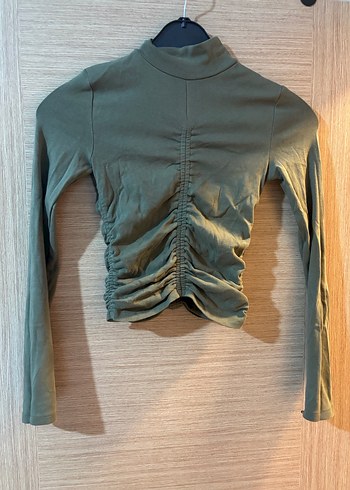 Uzun Kollu, Yüksek Yakalı Kadın Crop Top