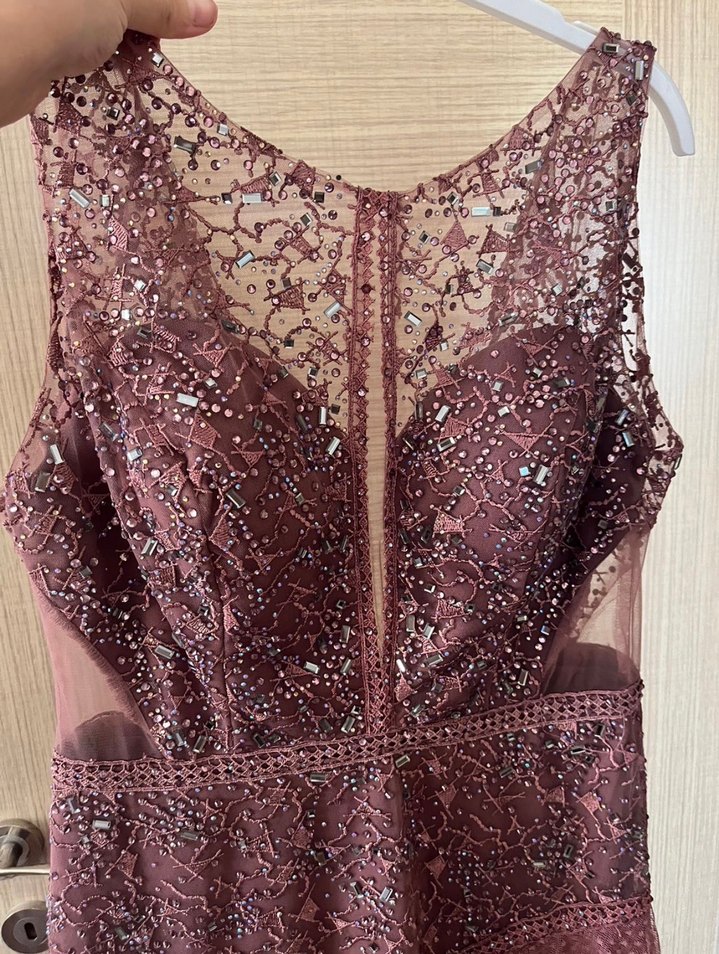 Bordo İşlemeli Uzun Abiye Elbise - Görsel 4