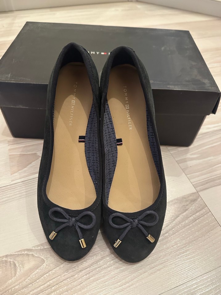 Tommy Hilfiger Siyah Süet Kadın Babet - Görsel 2