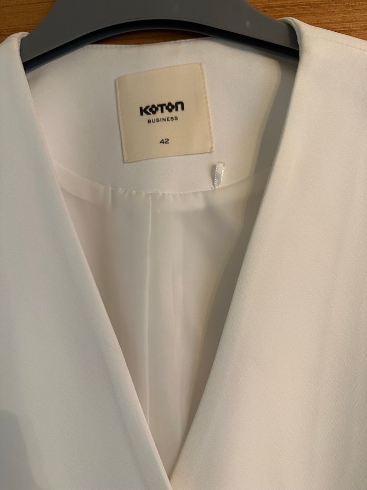 Düğmeli Beyaz gömlek elbise - Görsel 3