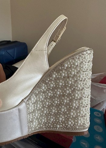 Aysira Gelin ayakkabısı Beyaz Kadın Dolgu Topuklu Gece Ayakkabıs - Görsel 4