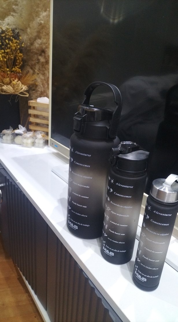 Siyah Çocuk Termos Şişeleri Seti - Görsel 2