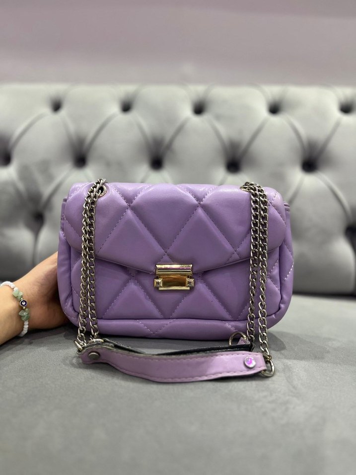 Mor Zincir Detaylı Modern Klasik Deri Çanta - Görsel 2