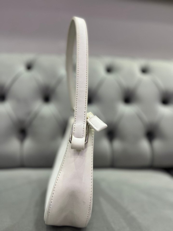 Minimalist Beyaz Deri Kadın Çanta - Görsel 4