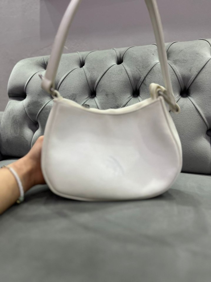 Minimalist Beyaz Deri Kadın Çanta - Görsel 3