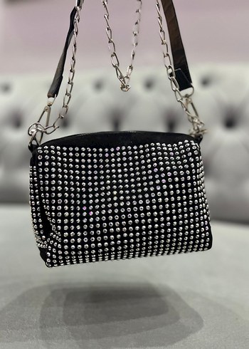Zincir Detaylı Siyah Puantiyeli Kadın Çanta - Görsel 5