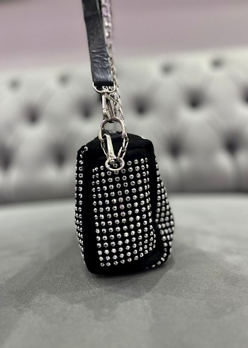 Zincir Detaylı Siyah Puantiyeli Kadın Çanta - Görsel 10