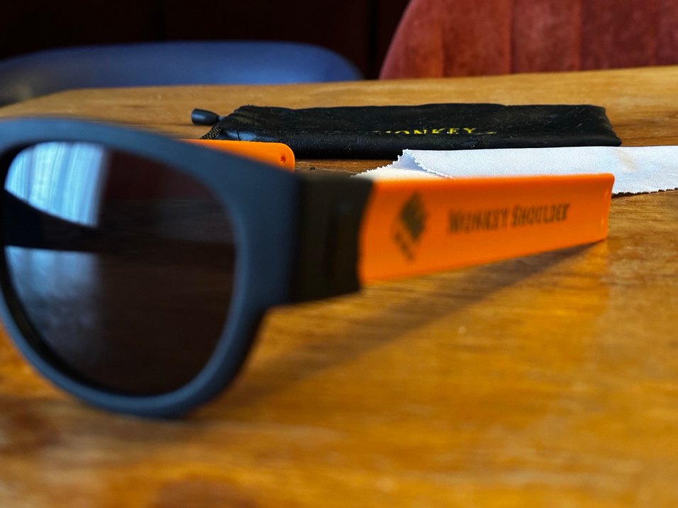 Turuncu Monkey Shoulder gözlük - Görsel 3