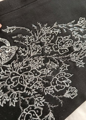 Zara Boncuk Detaylı Siyah Nakışlı Kadın Kumaş Pantolon