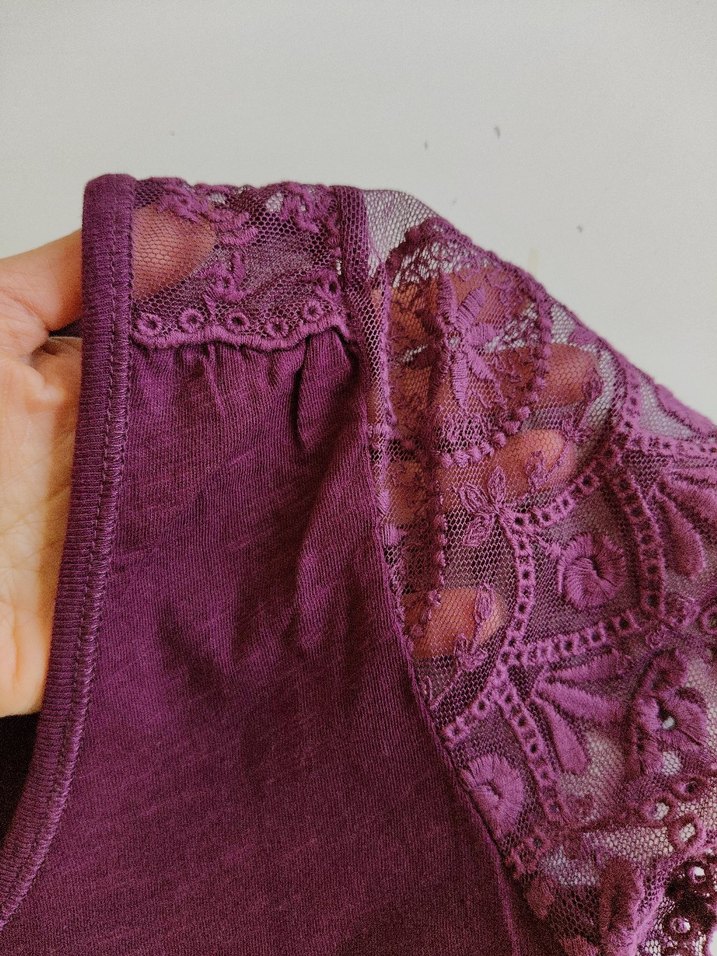 Kadın Mürdüm Bordo Dantelli Kısa Kollu Tişört - Görsel 5