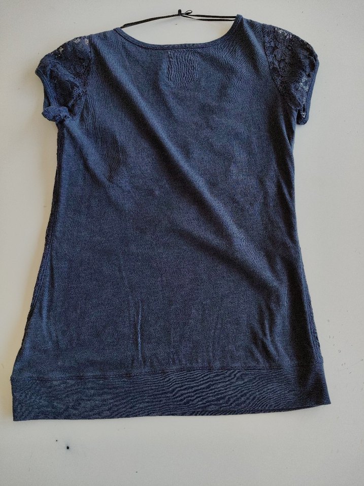 Lacivert Dantel Detaylı Kısa Kollu Bluz - Görsel 4