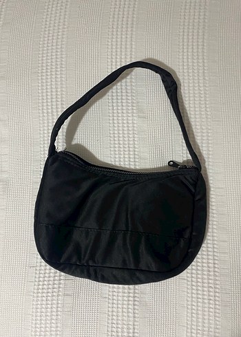 Beyoğlu Butik Siyah Parlak Minimalist Kadın Çantası