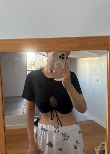 Siyah Bağcıklı Crop Top