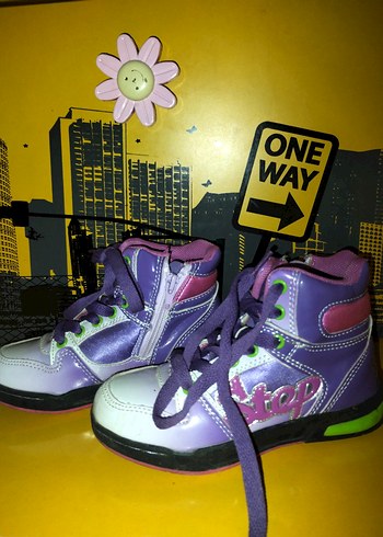 Mor Bağcıklı ve Cırt Cırtlı Kız Çocuk Spor Ayakkabı - Görsel 4