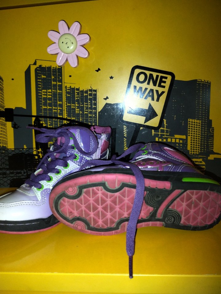 Mor Bağcıklı ve Cırt Cırtlı Kız Çocuk Spor Ayakkabı - Görsel 3