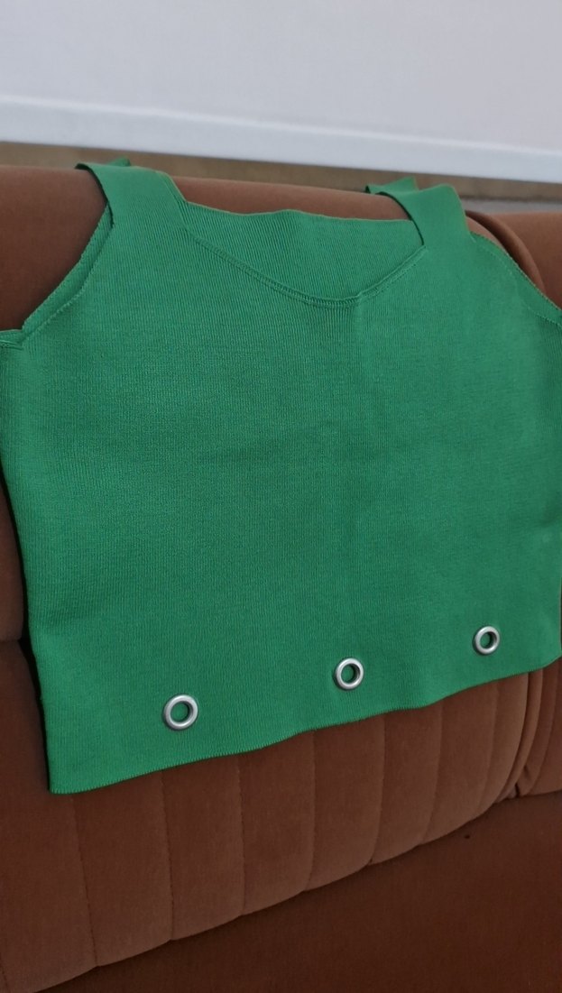 Düğmeli Yeşil Crop - Görsel 2