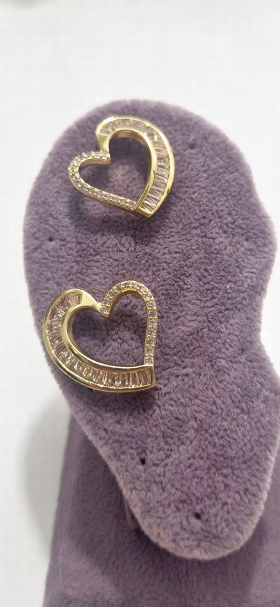 Altın Renk Mini Kalp Küpeler - Görsel 4