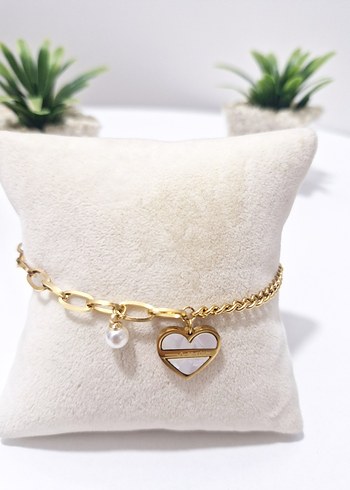 Altın Renk Zincir Detaylı Kadın Bileklik - Görsel 3