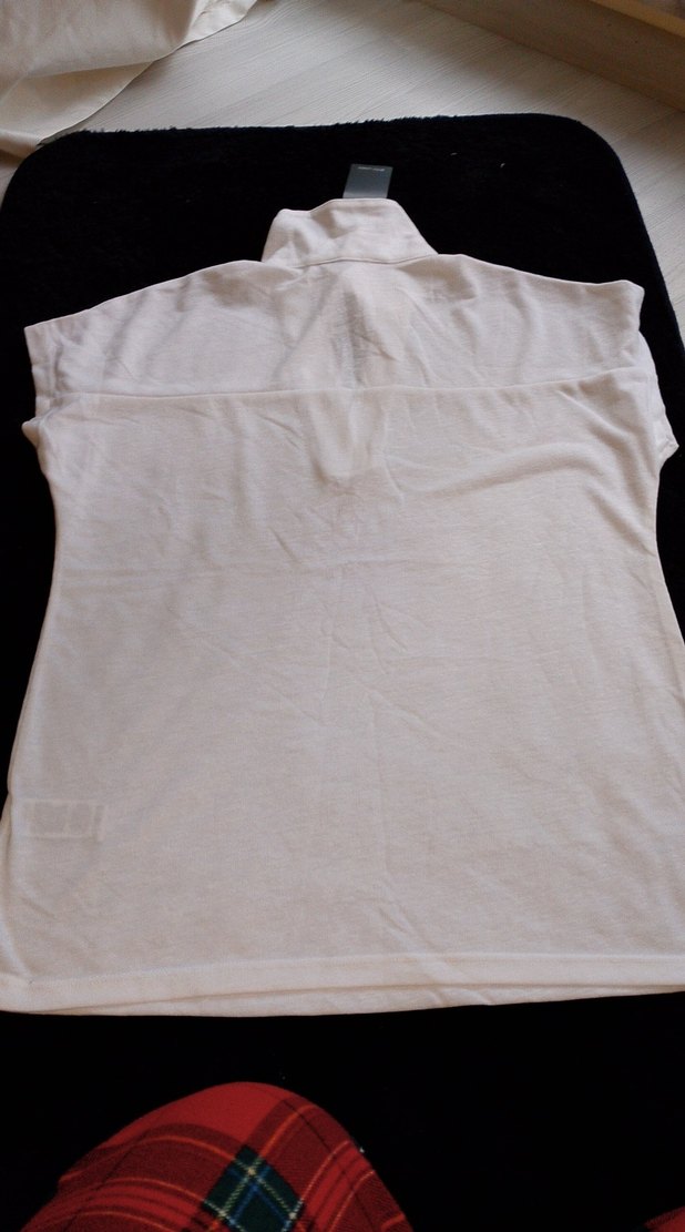 Beyaz V-Yaka Keten Kadın Tişört - Görsel 3