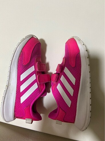 26 Beden Adidas kız çocuk spor ayakkabı 26,5