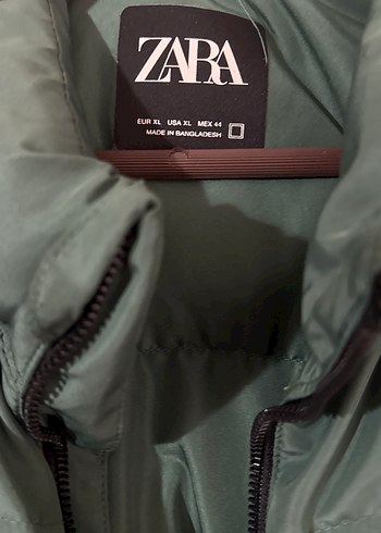 Erkek Yeşil Kapitone Fermuarlı Yelek - Görsel 3