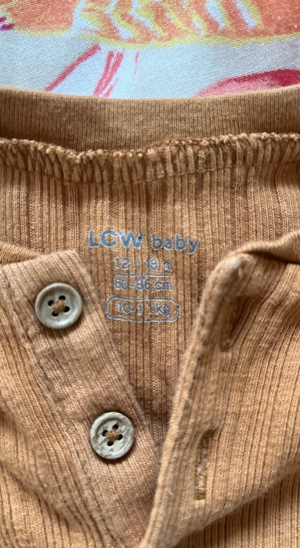 Düğmeli Kahverengi Kolsuz Bebek Tulum - Görsel 3