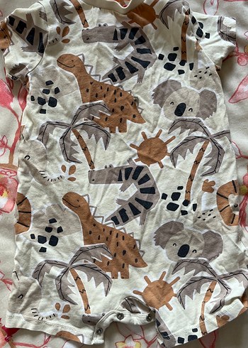 Düğmeli Desenli Kısa Kollu Bebek Tulum - Görsel 2