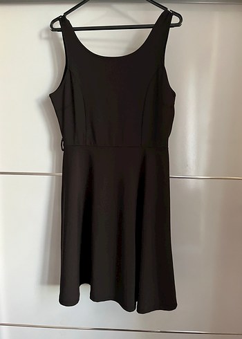 Siyah V Yakalı Midi Kolsuz Elbise - Görsel 3