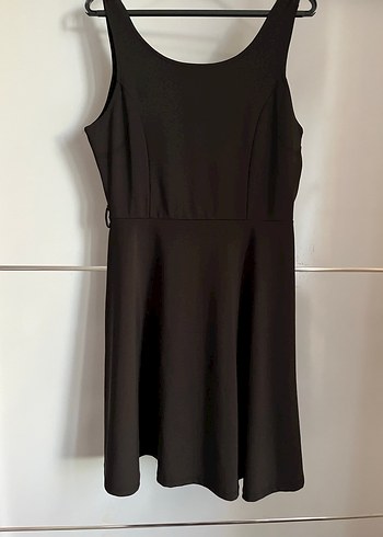 Siyah V Yakalı Midi Kolsuz Elbise - Görsel 4