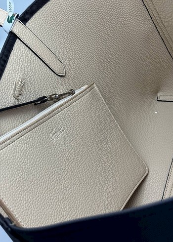  Beden LACOSTE ANNA SHOULDER BAG