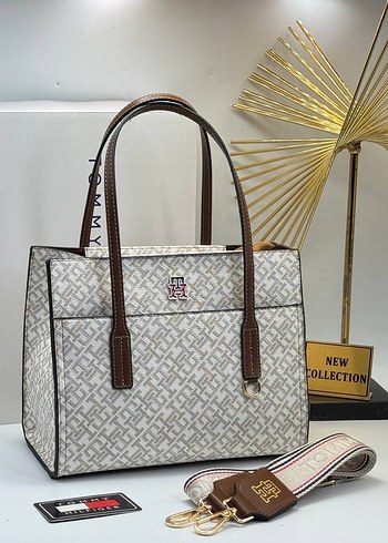  Beden TOMMY HİLFİGER JACQUARD SATCHEL SİZE 23/26CM
