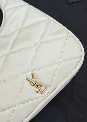  Beden beyaz Renk YVES SAINT LAURENT