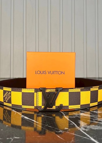 SALE
Louis Vuitton Kemer 4 cm
Hakiki Deri İthal Aksesuar - Görsel 5