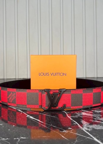 SALE
Louis Vuitton Kemer 4 cm
Hakiki Deri İthal Aksesuar - Görsel 7