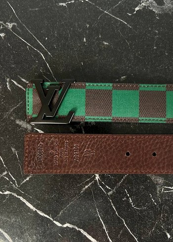 SALE
Louis Vuitton Kemer 4 cm
Hakiki Deri İthal Aksesuar - Görsel 9