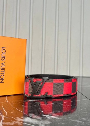 SALE
Louis Vuitton Kemer 4 cm
Hakiki Deri İthal Aksesuar - Görsel 8